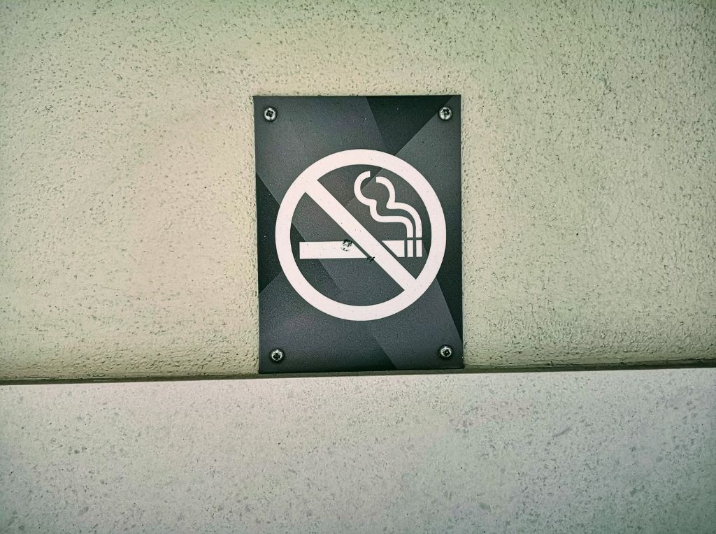 No smoking sign Singapore
